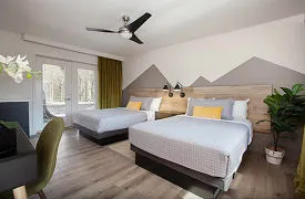 411 Inn & Suites double room.
