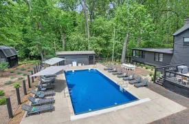 Neighborhood Hotel Outdoor Pool